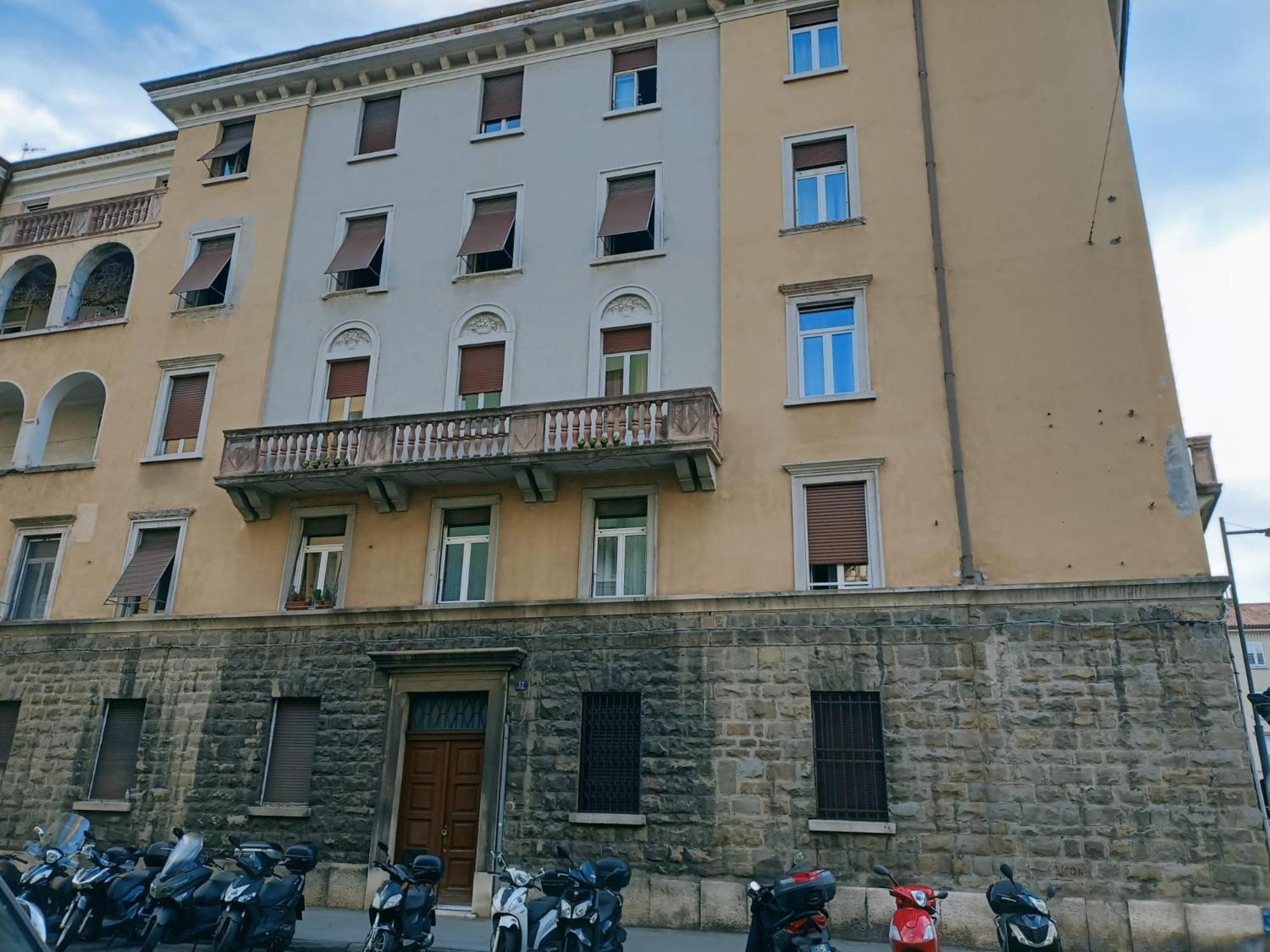 Casa Perugino Lägenhet Trieste Exteriör bild
